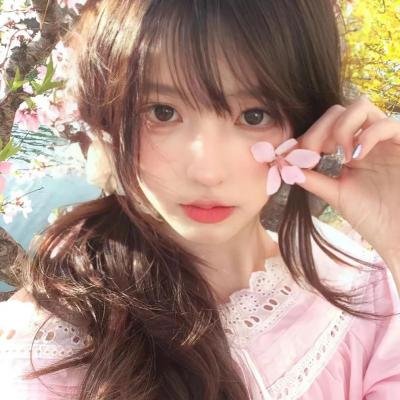 春色无边脂粉阵